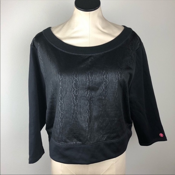 SOLD ❗️Livi Active Black Crop Top NWOT - Picture 2 of 6